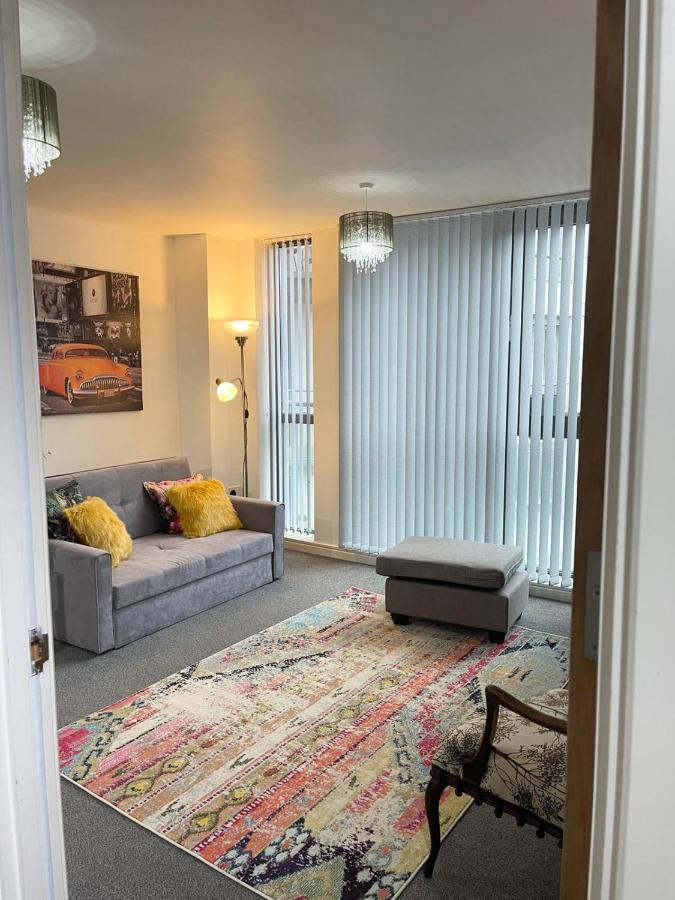 City Centre 1 Bed Apartment With Free On Site Parking With Cctv By Lets Relocations Birmingham Exterior foto